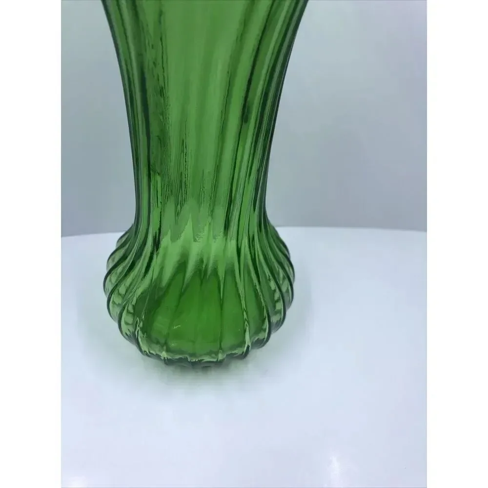 Vintage MCM Hoosier Glass Swirl Ribbed Emerald Green Vase Indiana USA 7.5